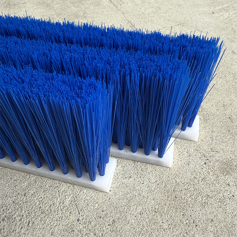 Concrete Mixer Truck Tank Cleaning Brush | Soft Bristle Paint-Safe Sweeping & Dust Removal Brush Strip